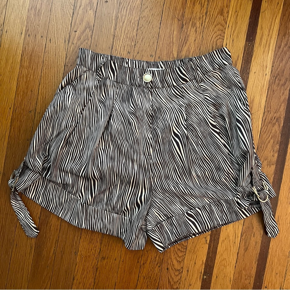 NEW La’ Ros animal print high waisted shorts M medium brown safari